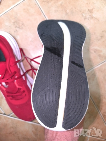 Адидас номер 46 червени и черни, снимка 5 - Маратонки - 52040240