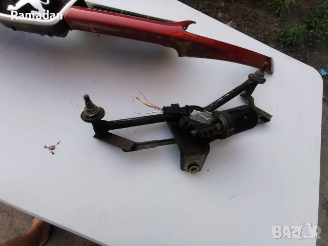 предна решетка пежо 206. Механизам за чистачки +моторче, снимка 2 - Части - 50552652