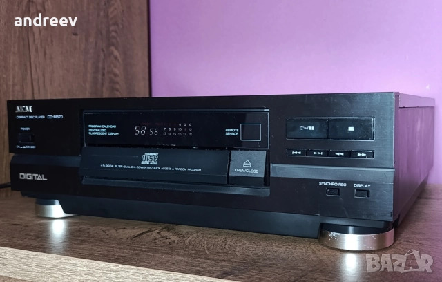 AKAI CD-M670