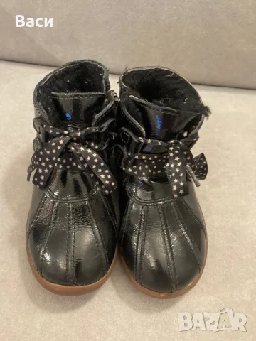 UGG оригинални детски ботушки, снимка 5 - Детски боти и ботуши - 48325221
