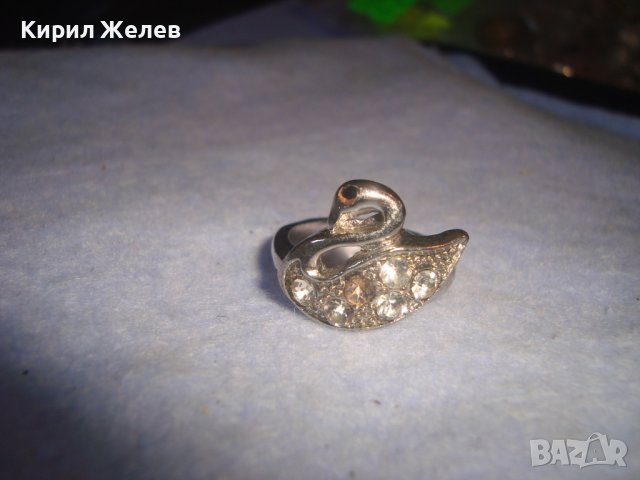 КРАСИВ ФИГУРАЛЕН АРТ ПРЪСТЕН - ЛЕБЕД с КРИСТАЛИ СВАРОВСКИ и БЯЛА ПОЗЛАТА 7557, снимка 7 - Пръстени - 37419324