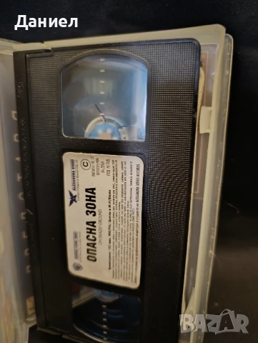 VHS Стивън Сегал:Опасна зона, снимка 3 - Екшън - 51076419