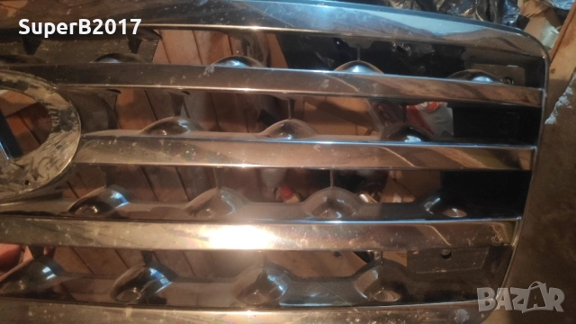 Продавам - оригинална предна решетка за Инфинити ФХ 35, снимка 12 - Части - 52021434