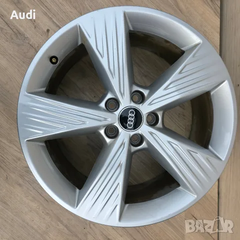 Оригинални Ауди Джанти 19 Q4 e-tron, снимка 3 - Гуми и джанти - 56536065