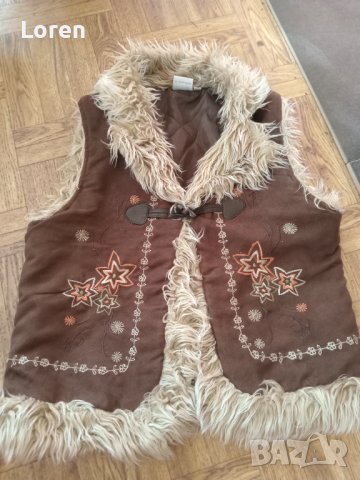 Пухено детско елече, снимка 2 - Детски якета и елеци - 42420941