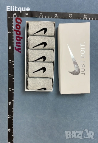 чорапи в кутия nike, снимка 2 - Дамски чорапи - 52721241