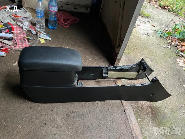 Подлакътник Мазда 6 