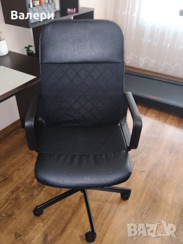 Черен кожен офис стол  , снимка 3 - Столове - 51367928