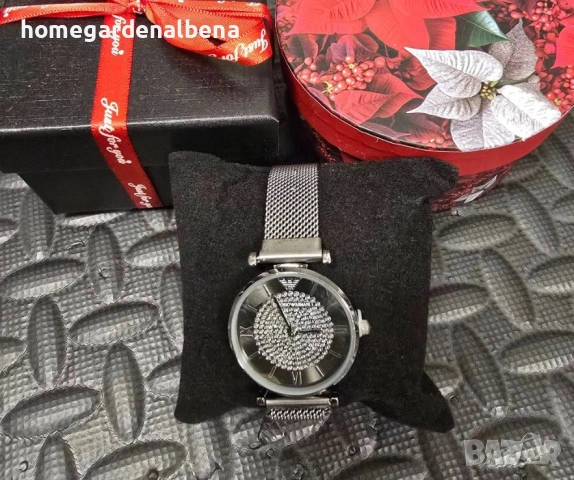 Дамски луксозни часовници с кристали — метална верижка — различни модели и цветове, снимка 5 - Луксозни - 54233053