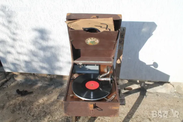 Стар грамофон, снимка 4 - Грамофони - 47452220