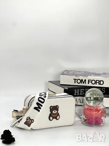 чанти love moschino , снимка 2 - Чанти - 50644228