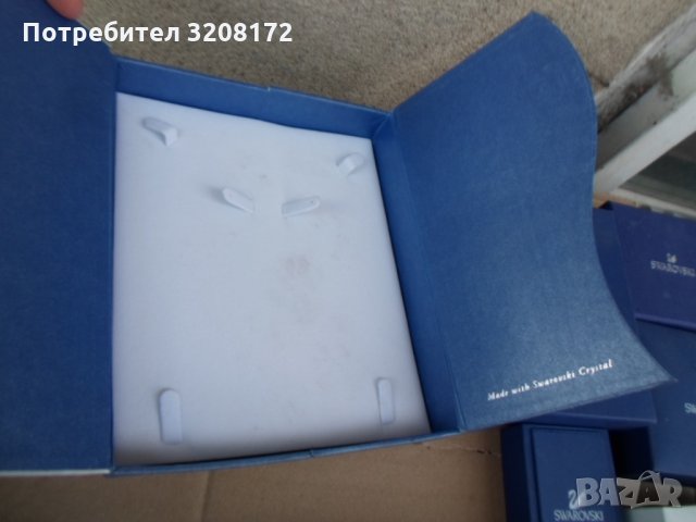 Лот 7 бр.маркови бижутерийни кутии,ПАНДОРА/ОЛИВЪР УЕБЪР/СВАРОВСКИ., снимка 2 - Други - 35072596