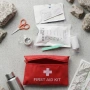 Компактен комплект за първа помощ в червена чантичка, снимка 3