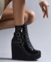 Боти на платформа - черен лак, снимка 2