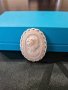 Превъзходна антикварна колекционерска френска брошка Камея- Depose , снимка 1 - Антикварни и старинни предмети - 42096956