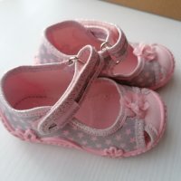 Обувки за момиче 20,21,22, снимка 15 - Бебешки обувки - 42263416