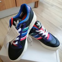 Оригинални  цветни кецове Adidas Rivalry Low Core! 36 н, снимка 9 - Кецове - 36914260