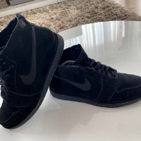 Nike оригинал  Разпродажба .... намалени на 45,00 лв size UК 8,5 номер 42,5 , снимка 4 - Кецове - 37968508