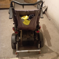 Електрическа инвалидна количка, снимка 6 - Инвалидни колички - 44808737