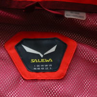 SALEWA - водоустойчиво дамско туристическо яке, размер L, снимка 6 - Спортни екипи - 44715905