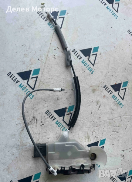 Брава за предна лява врата 16942676 от Peugeot 5008, 1.6 BlueHDI, automatic, 120 ph., снимка 1