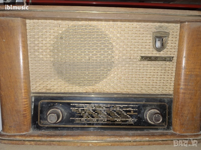 Продавам старо радио "Хр.Ботев", снимка 1