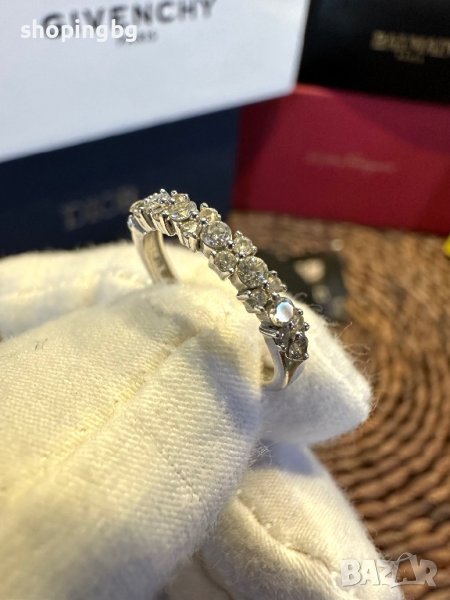 Пръстен с диамант 0.33 карата от 22 диаманта, снимка 1