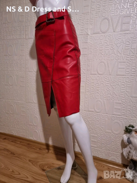 Червена кожена пола , снимка 1