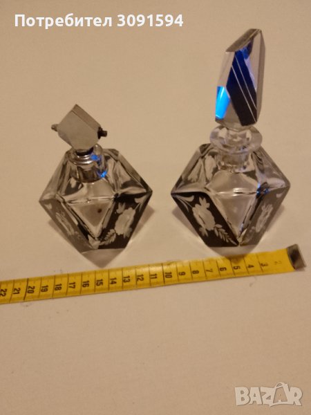  Арт Деко -1920г"Кристални бутилки за парфюми с  декорация цветя - арт деко"  , снимка 1