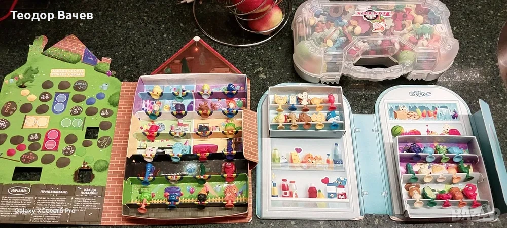 Продават се колекции Stikeez + подарък изненада, снимка 1