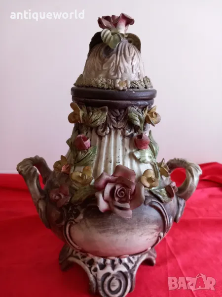 Bassano Уникат Порцеланов Съд , Урна , Ваза с Капак Басано, снимка 1