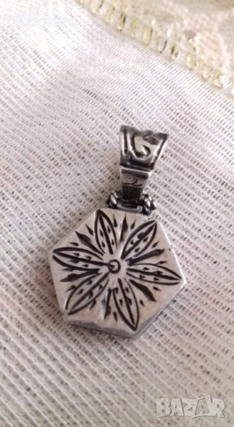 Сребърен медальон, снимка 1