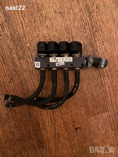 Газов инжекцйон с рейка 67R-01 4303 110R-004304 и газови дюзи инжектори 10R 036710, снимка 1