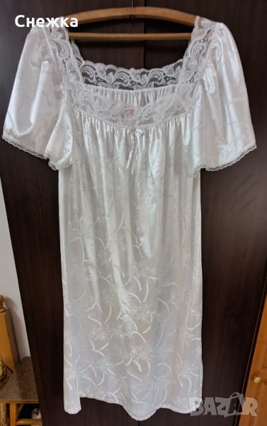 Английска дамска нощница , снимка 1