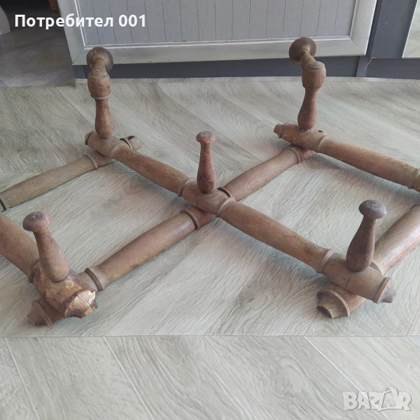 Стара дървена закачалка, снимка 1