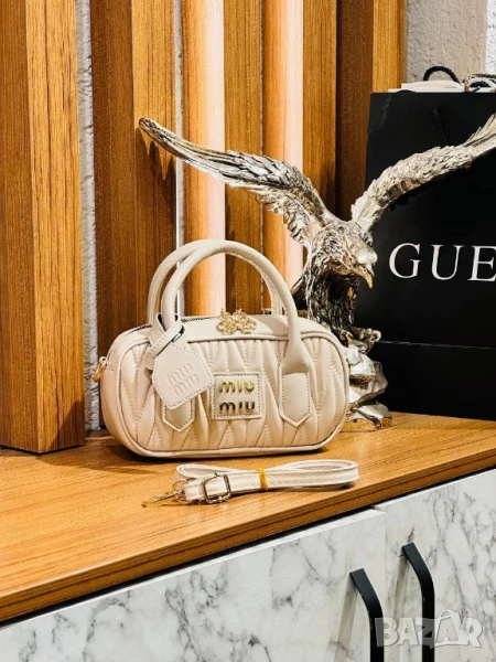 чанти Miu Miu , снимка 1