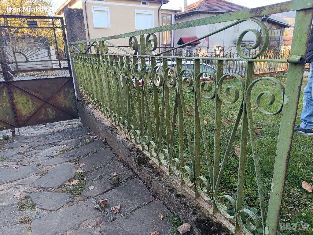 Масивна Ограда с Орнаменти 15м., снимка 1