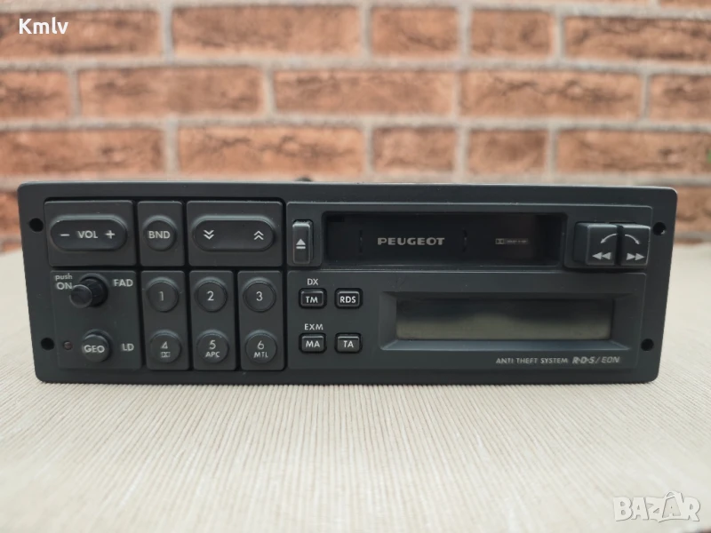 Радио касетофон за Peugeot - Clarion PU-9833A, снимка 1