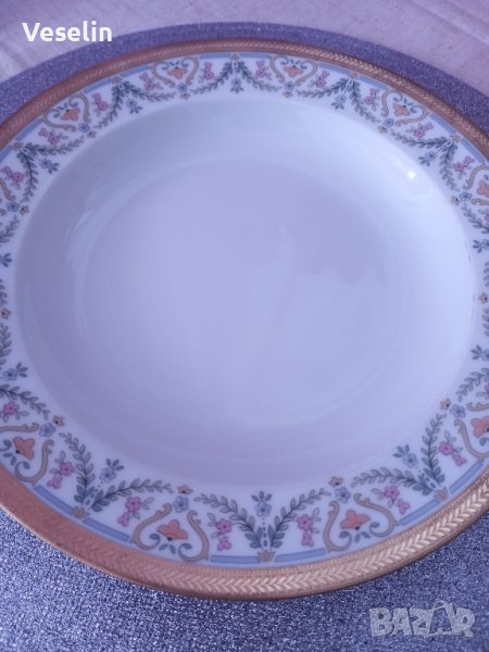 Порцеланова чиния , снимка 1