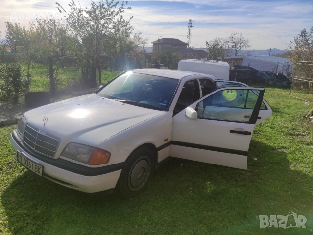 Мерцедес Бенц с,180, снимка 5 - Автомобили и джипове - 52464343