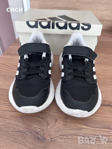 Маратонки Adidas