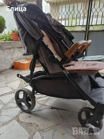 Количка за близнаци 