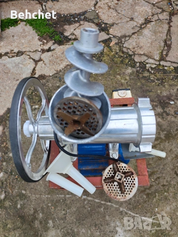 Месомелачка 32 алуминиева с електромотор , снимка 4 - Месомелачки - 54031926