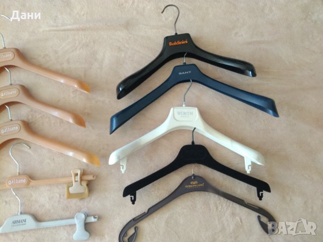 Закачалки Lanvin, Baldinini , John Galliano, Armani ,  Giambattista Valli, снимка 2 - Други - 31929816