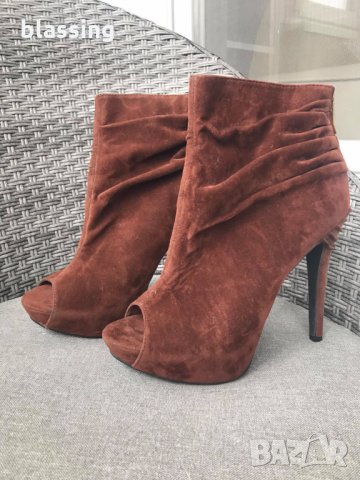 Високи обувки, снимка 2 - Дамски обувки на ток - 31777976