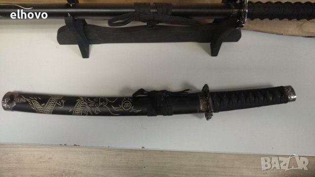 Декоративни самурайски мечове, три броя, снимка 3 - Други ценни предмети - 38917434