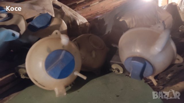 Стъкломиещо казанче, разширителен съд,хидравлично казанче., снимка 3 - Части - 37304385