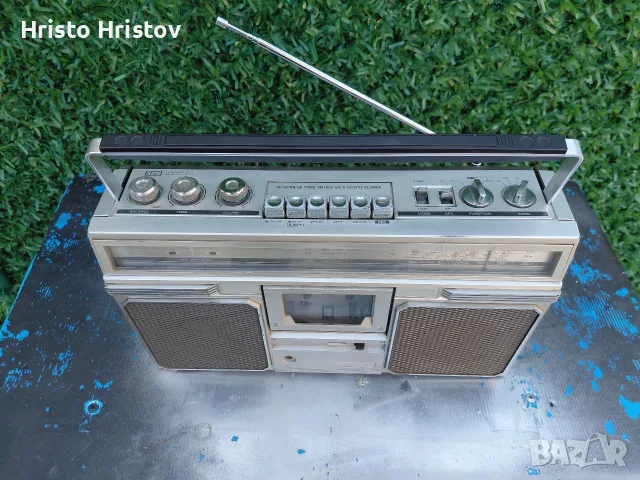 Касетофон (HITACHI TRK -7200E ) , снимка 2 - Радиокасетофони, транзистори - 55988095