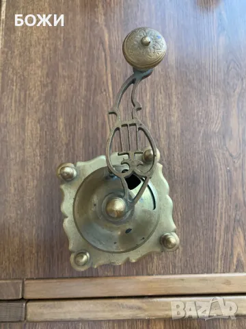 Антикварна месингова кафемелачка – уникат, снимка 3 - Колекции - 49420515