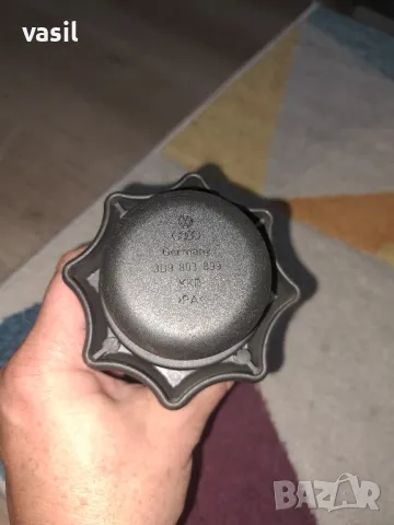 Болт за закрепване на резервна гума Пасат Б5, снимка 2 - Аксесоари и консумативи - 47906220